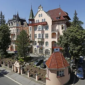 https://lazensky-hotel-smetana-vysehrad.marianskelaznehotels.net